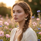 ✨🌙 Cercei Aurii în Formă de Semilună cu Flori din Email – Eleganță & Stil Boho-Chic! 🌸💫