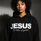 🥰 Hanorac cu paiete strălucitoare „JESUS Is the Light”✨ Stil glamour și confortabil, inspirat de credință💫